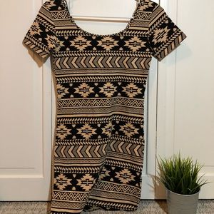 Forever 21 NWT Aztec Bodycon Dress💫